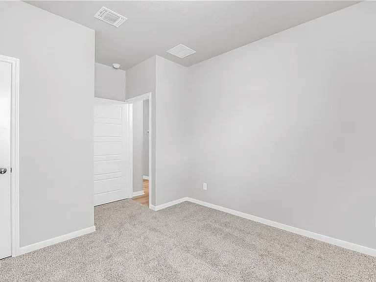 4537 Allison Dr — Photo 14