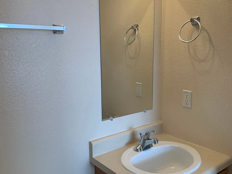 19837 Sackett Ln — Photo 14