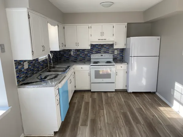 109 Presidential Dr, Sicklerville, NJ 08081