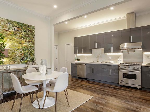 3rd image of 2805 Harrison St #2807