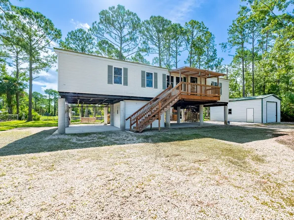 161 330th St, Suwannee, FL 32692