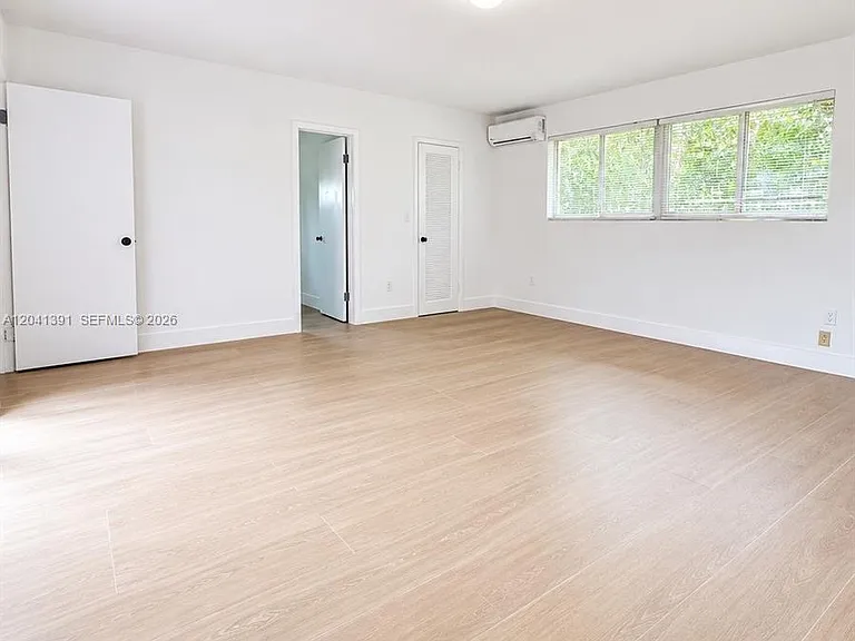 13005 Zambrana St — Photo 12