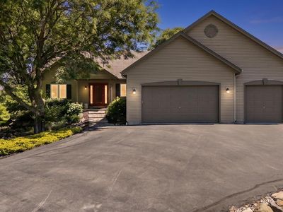 21604 W Bonnie LANE, Lannon, WI, 53046