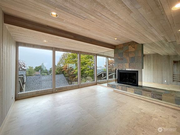 5th image of 130 E Lopez Avenue