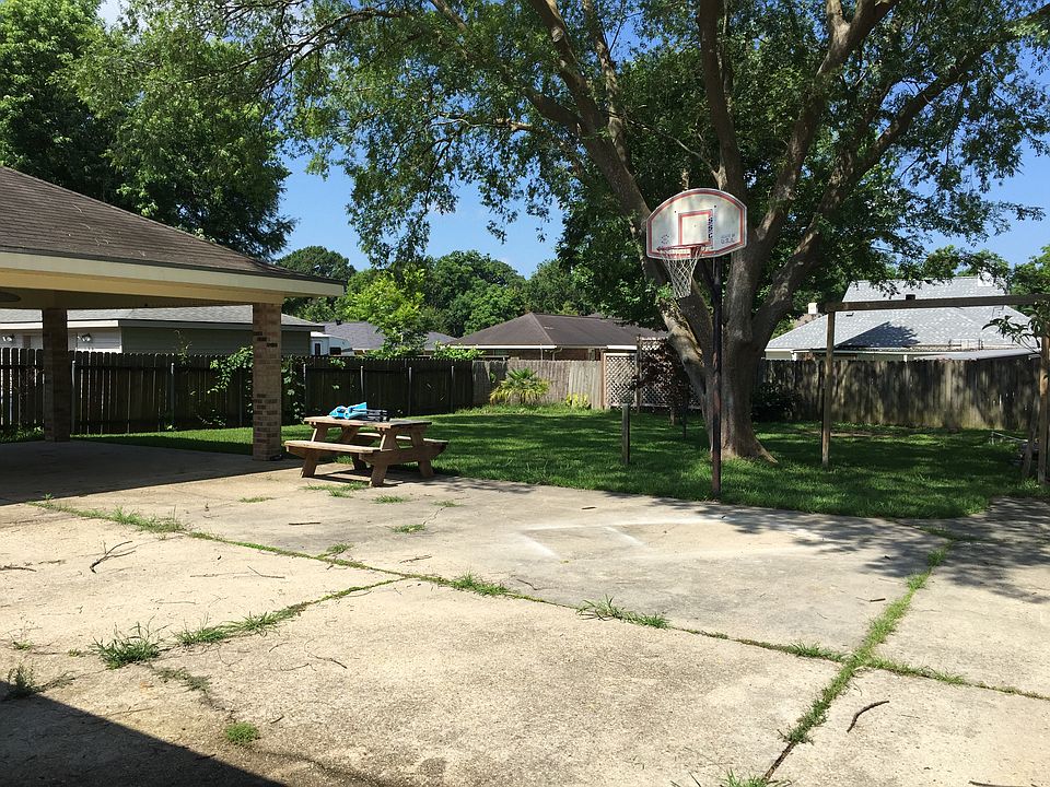 2nd image of 126 Swoon Dr