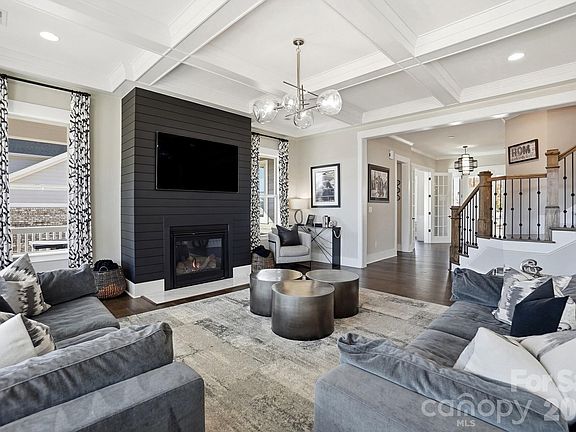 4th image of 2549 Hidden Shoals Rd