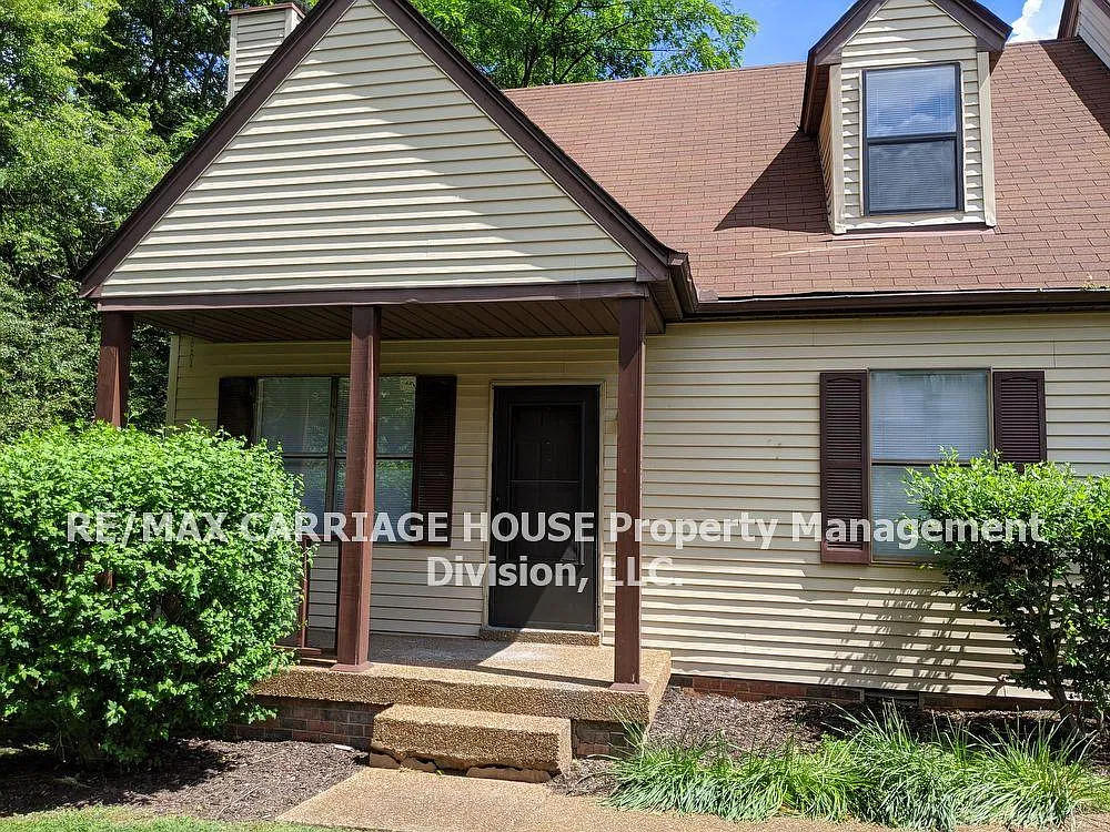 1322 Quail Valley Rd — Photo 2