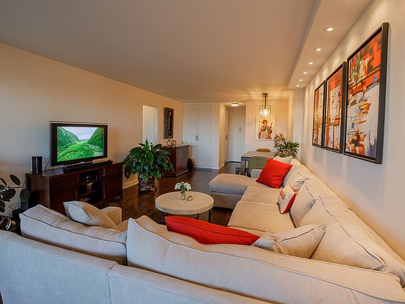 2nd image of 110-11 Queens Blvd APT 20M