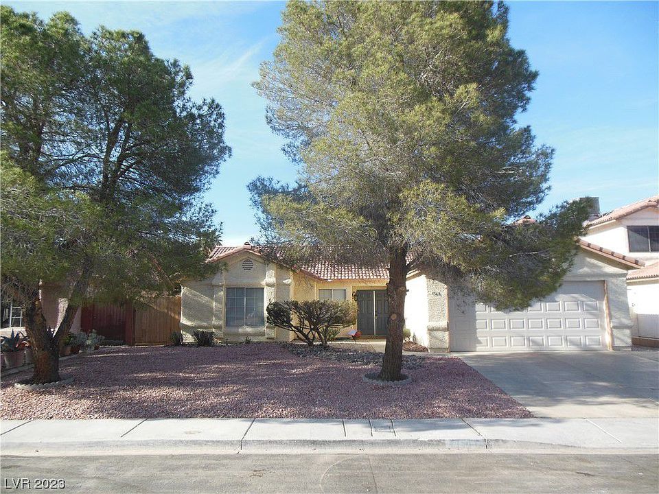 1st image of 1568 Leatherleaf Dr