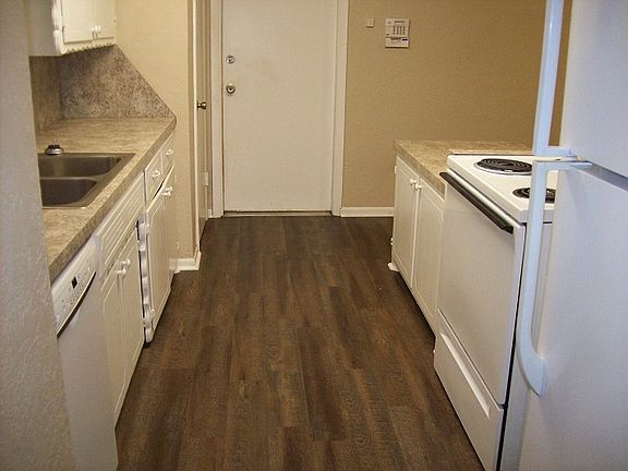 5th image of 5822 NW Dearborn Ave