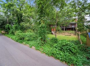 56 Wellington St, Asheville, NC 28806