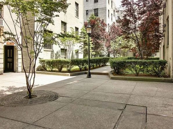 21-58 35th Street image 6 of 6