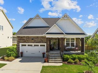 736 Sparrowhawk Ln, Wake Forest, NC 27587