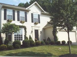 108 Neshannock Trails Dr, New Castle, PA 16105