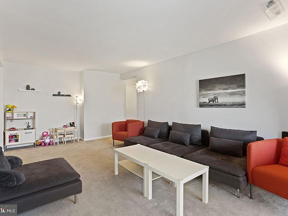 5th image of 3304 Woodburn Village Dr APT 33