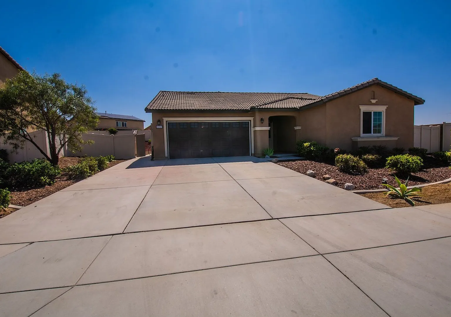 1717 Ranch View Lane- San Jacinto Ca 91582 Sfh 4 Br 2bth For Lease — Photo 3
