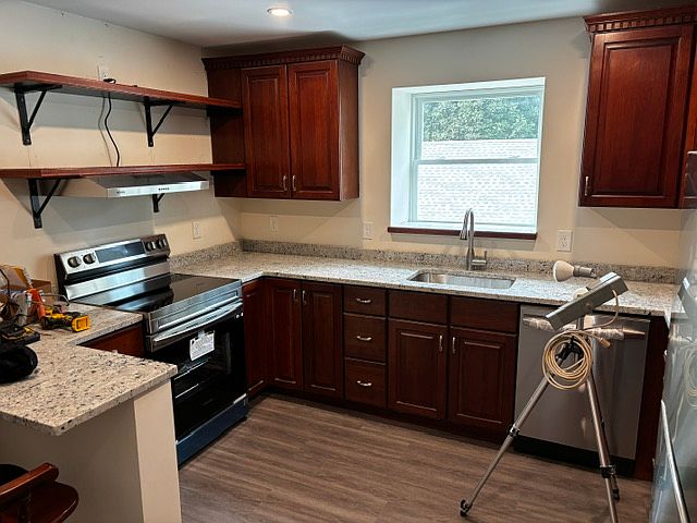 1st image of 72 Charles St #2