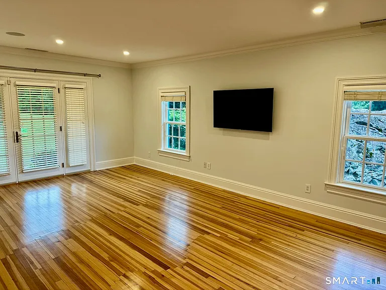 19 Deercliff Rd — Photo 11