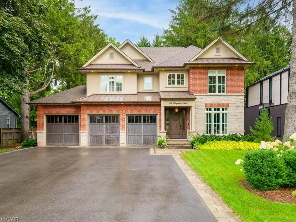 89 Lloyminn Ave, Hamilton, ON L9G 1H4