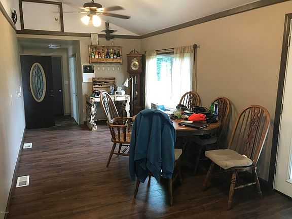 2nd image of 3011 Rose Dr