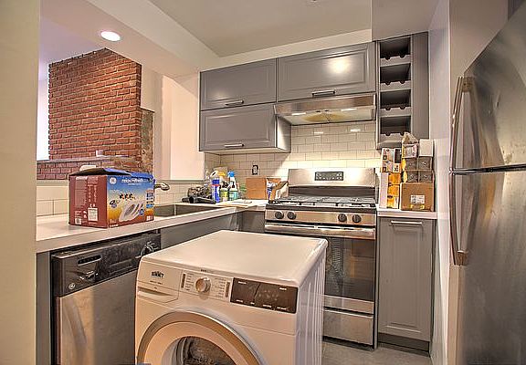 4th image of 423 Amsterdam Ave APT 5B