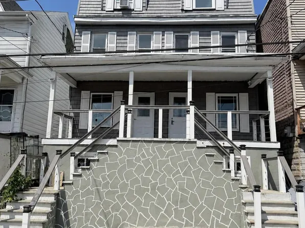 199 Market St, Cumbola, PA 17930