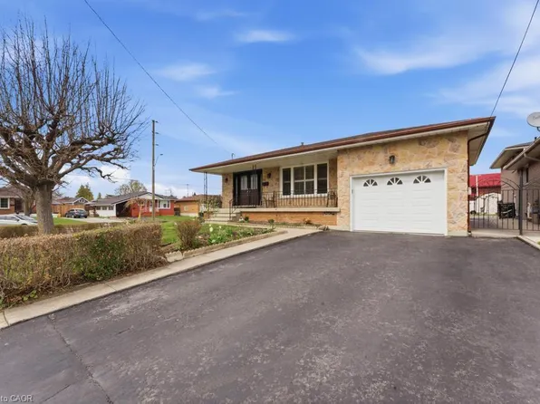 68 Nugent Dr, Hamilton, ON L8H 2M8