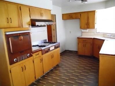 2nd image of 5429 E Grant Ave