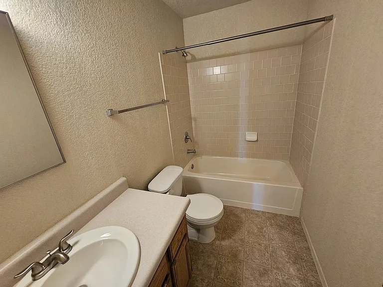11374 E 27th Pl — Photo 26