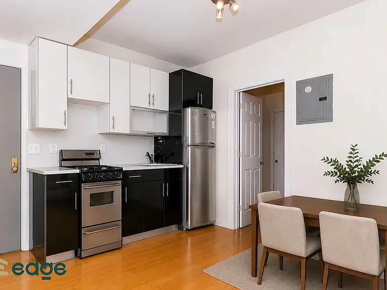 188 S 3rd St #3B — Photo 2