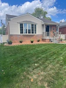 13084 Spruce St, Southgate, MI, 48195