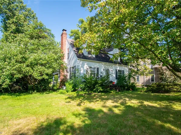 360 S Broad St, Canfield, OH 44406