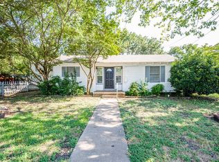 105 Joseph St, Waxahachie, TX 75165