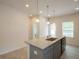 1672 Eagle Dr, Woodstock, GA 30189