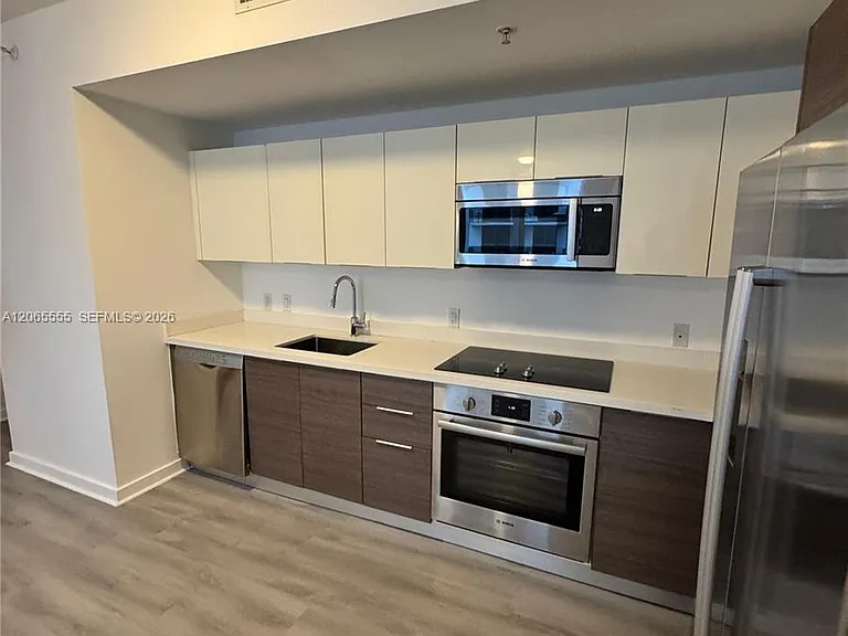 1010 SW 2nd Ave #607 — Photo 3