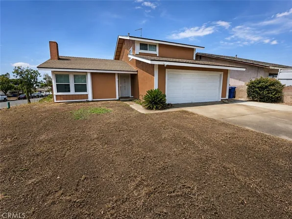 7370 Palm Ln, Fontana, CA 92336