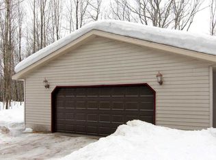 1270 Minkin Dr, Traverse City, MI 49685