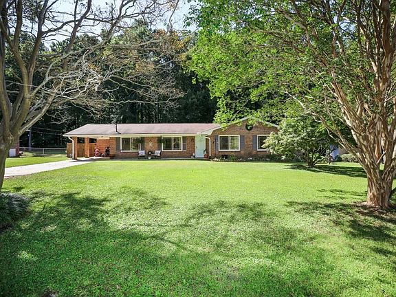 4th image of 4211 Smithfield Dr