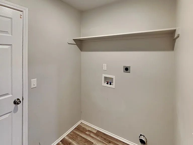 1901 W Autumn Way — Photo 17