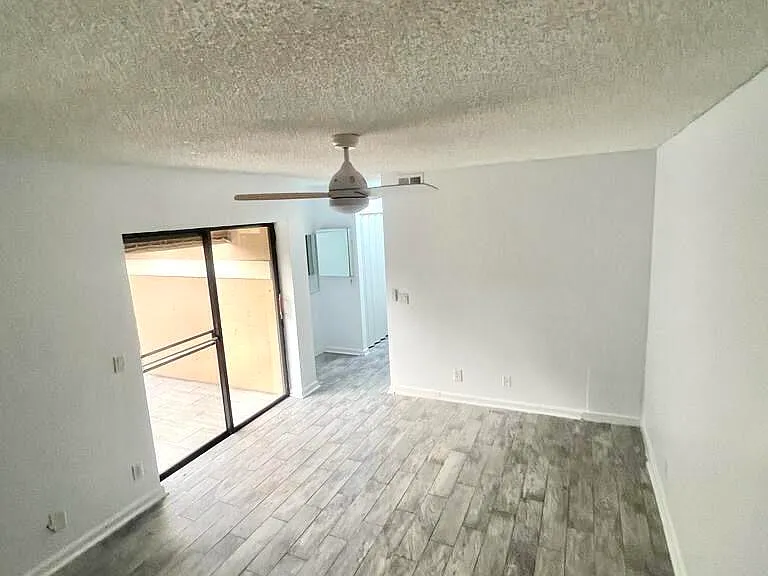 8104 Severn Dr #B — Photo 5