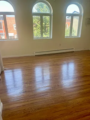 Rented by Alexander Bilu, LREB | media 4