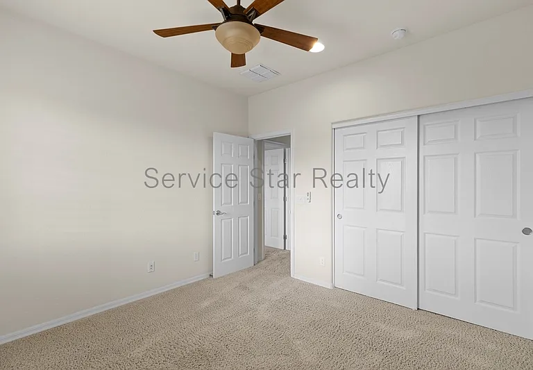 3724 E Robin Ln — Photo 20