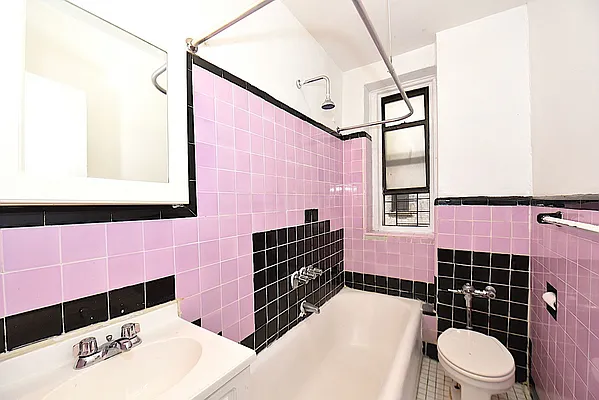 Rented by Keller Williams NYC | media 29