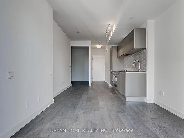 3 Gloucester St #1913 — Photo 17