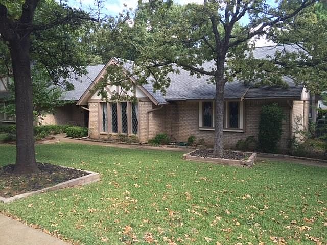 1st image of 3912 Welwyn Way Dr