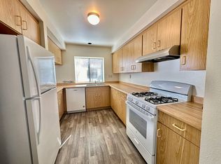 1820 W El Norte Pkwy W APT B4, Escondido, CA 92026