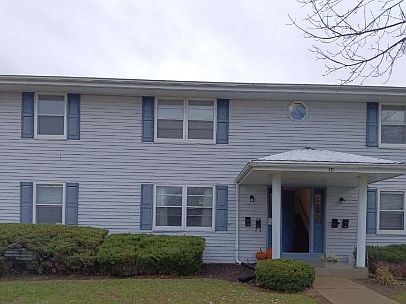 1st image of 421 Adams St #3