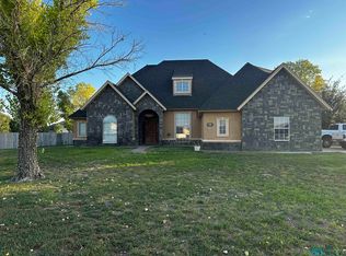 1505 Walnut Ln, Artesia, NM 88210