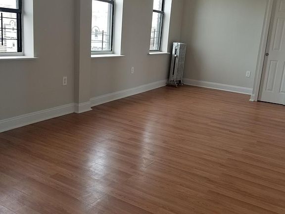 3rd image of 155 60th St APT 15