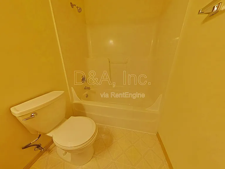 911 NW Anjni Cir — Photo 16